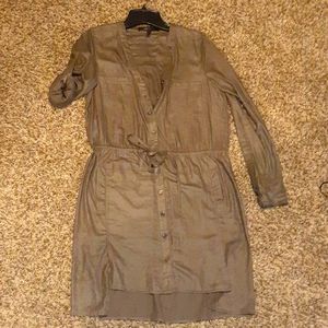 Long sleve bottomdown dress